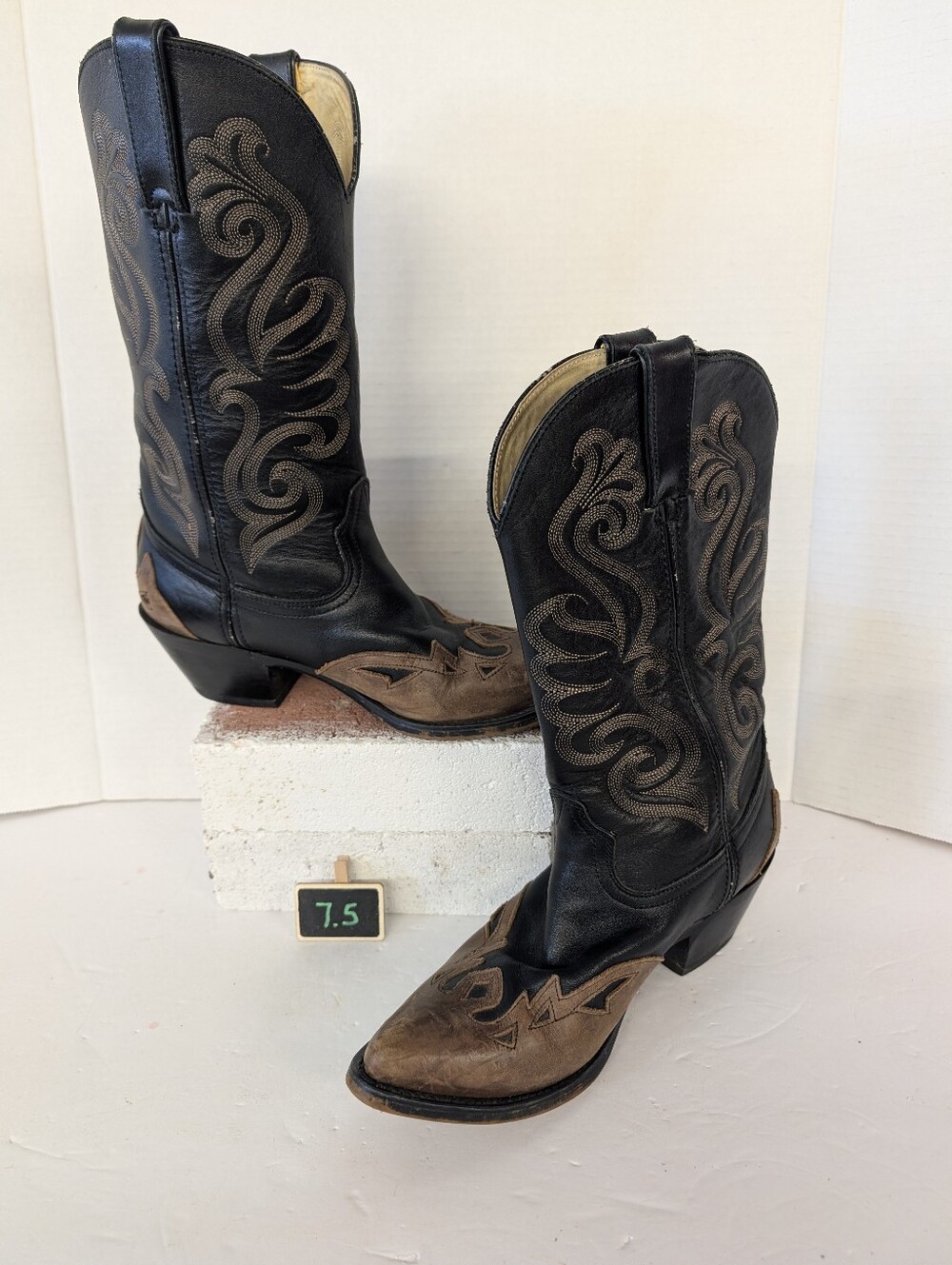 Durango Women's Black and Brown Western Cowboy Boots - Size 7.5